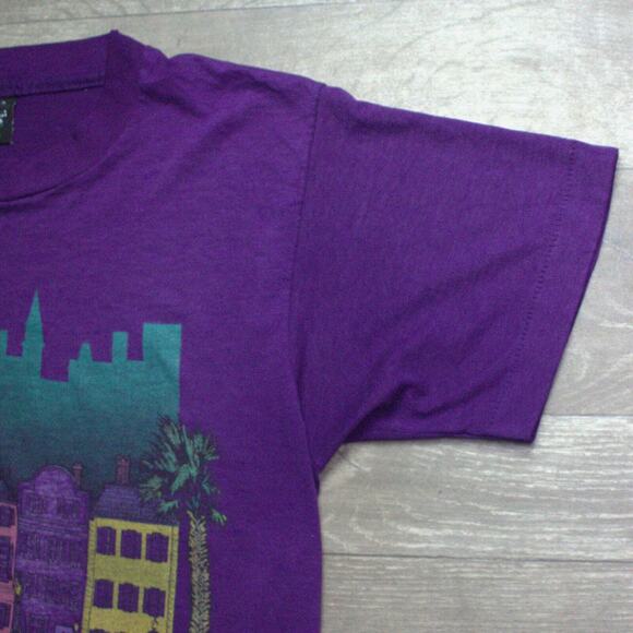 Vintage Charleston Shirt Size M Purple Single Stitch South Carolina Rainbow Row - Picture 3 of 6